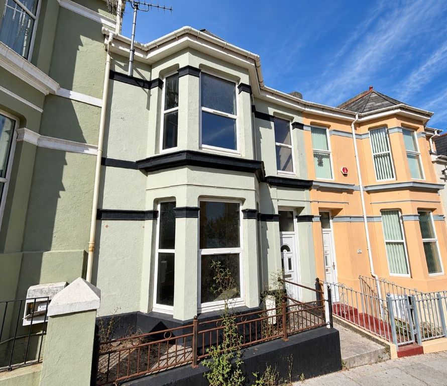 Property photo 1 of 11
