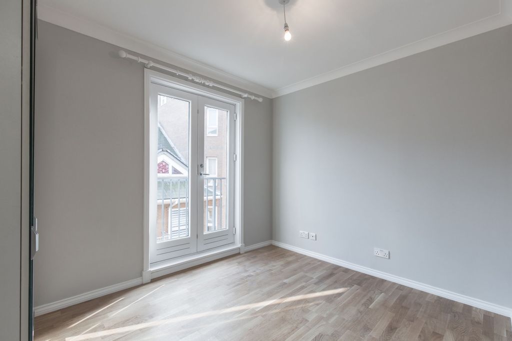 Property photo 2 of 13 Bedroom