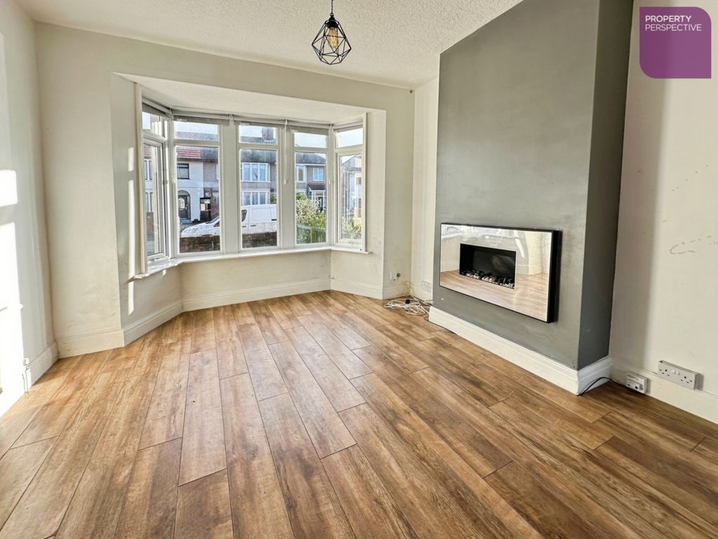 Property photo 2 of 13 Lounge/Diner