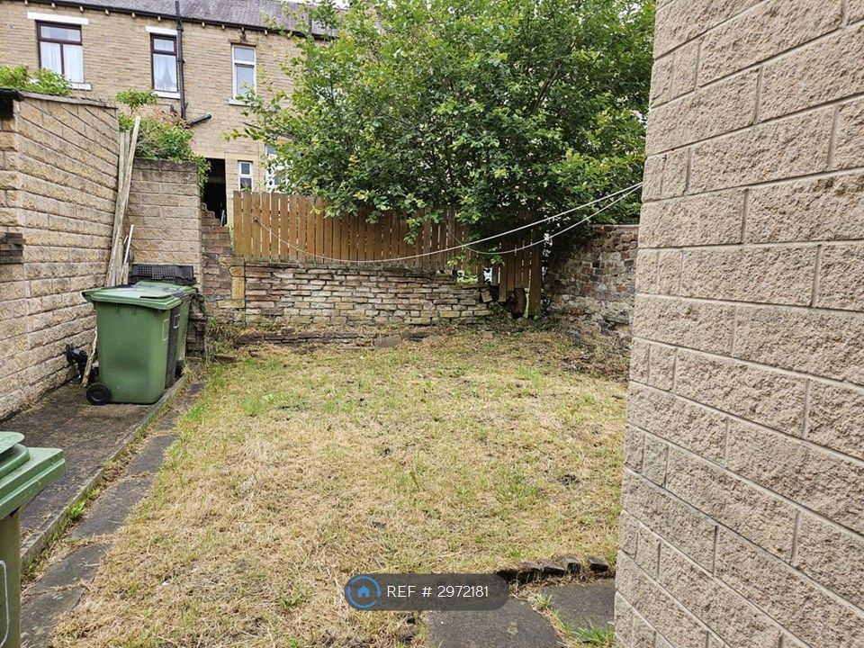 Property photo 3 of 11