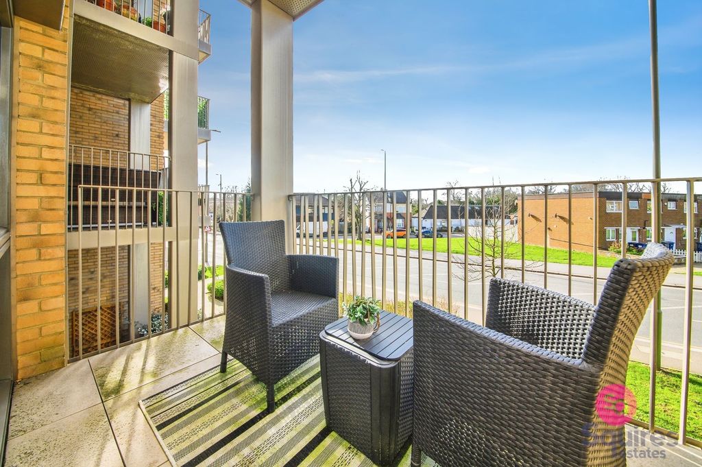 Property photo 3 of 16