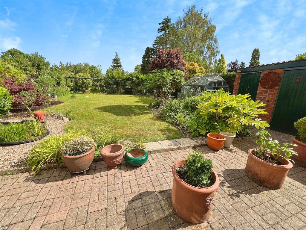 Property photo 2 of 20 Rear Garden