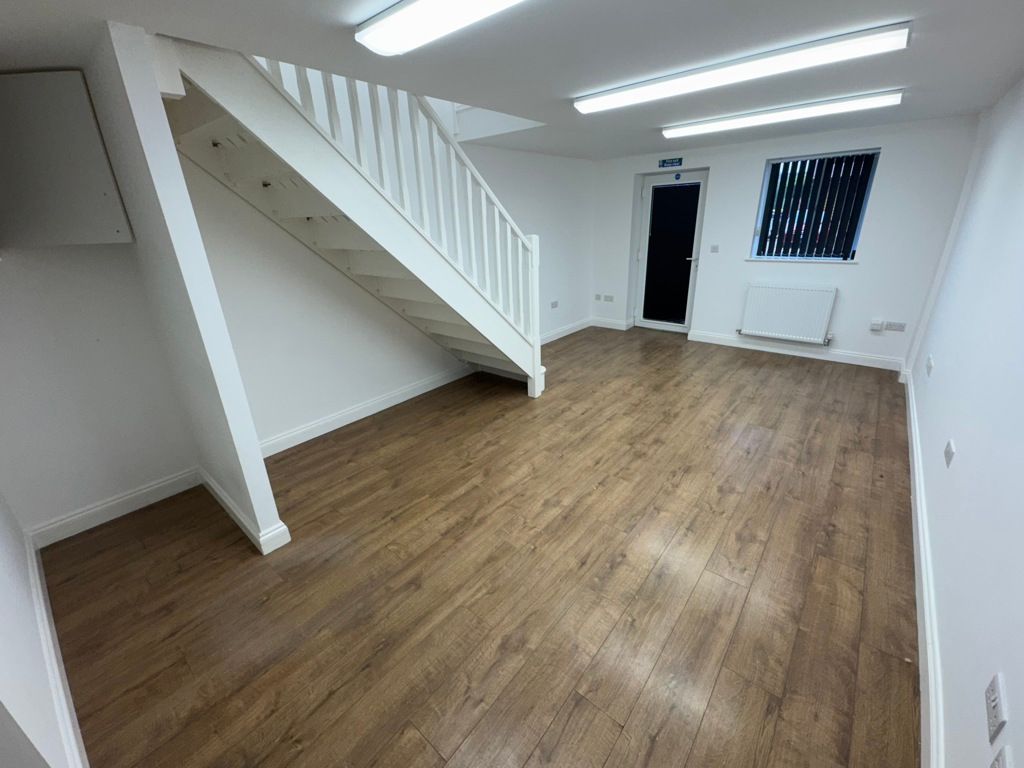 Property photo 2 of 7 Photo 17