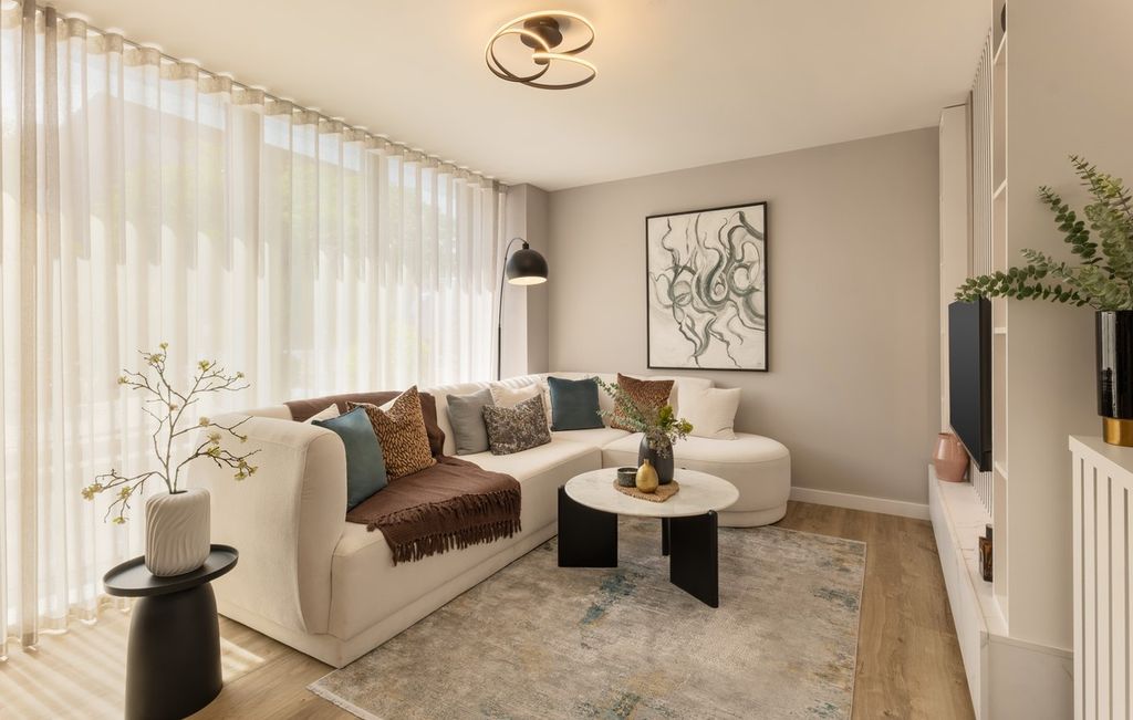 Property photo 1 of 7 Fairview New Homes - Zoopla -
