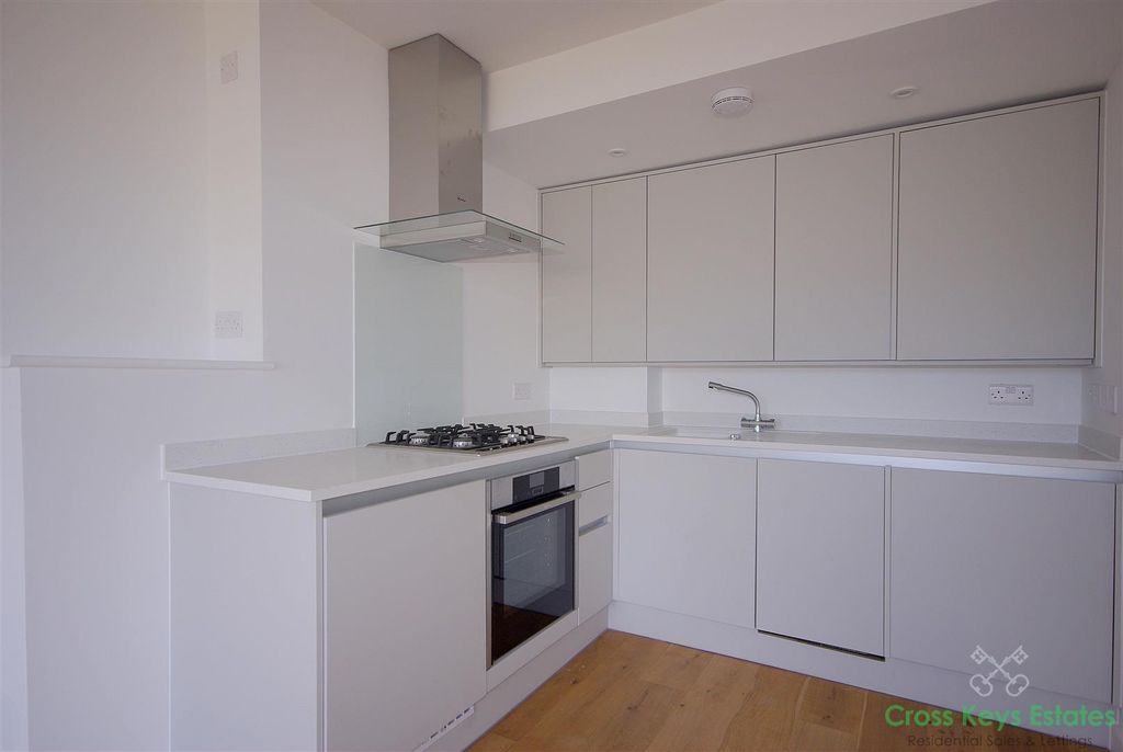 Property photo 3 of 16 Kitchen.Jpg