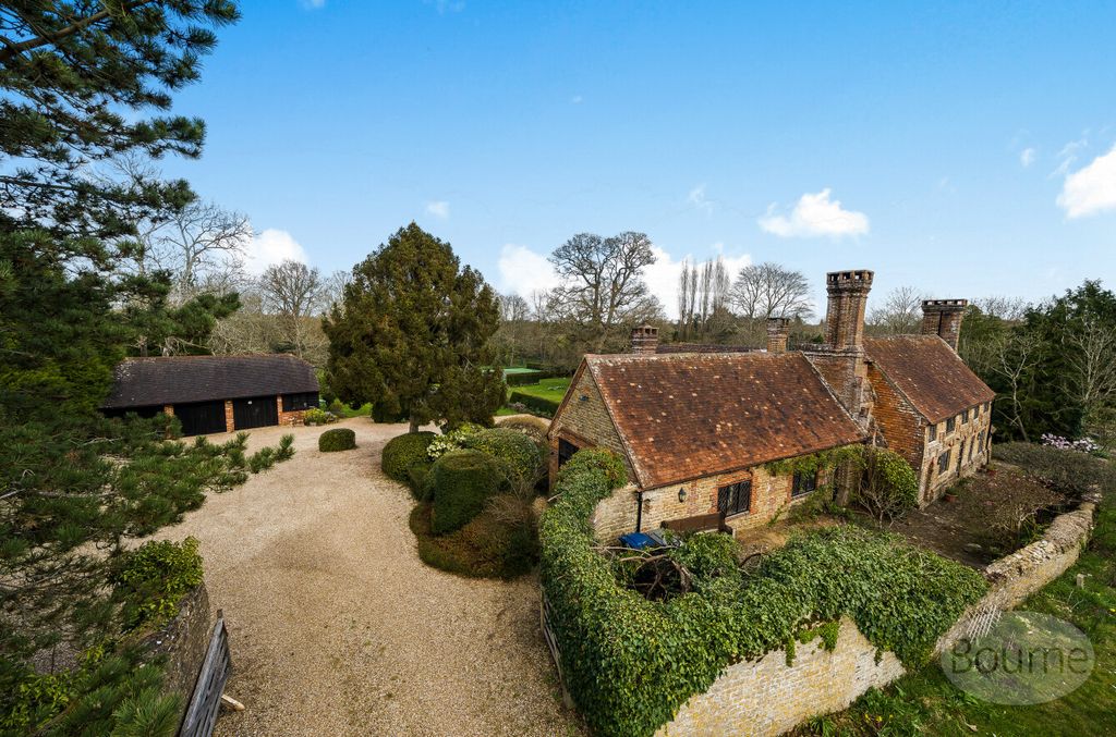 Property photo 1 of 36 533E97c4-96d2-4B5...