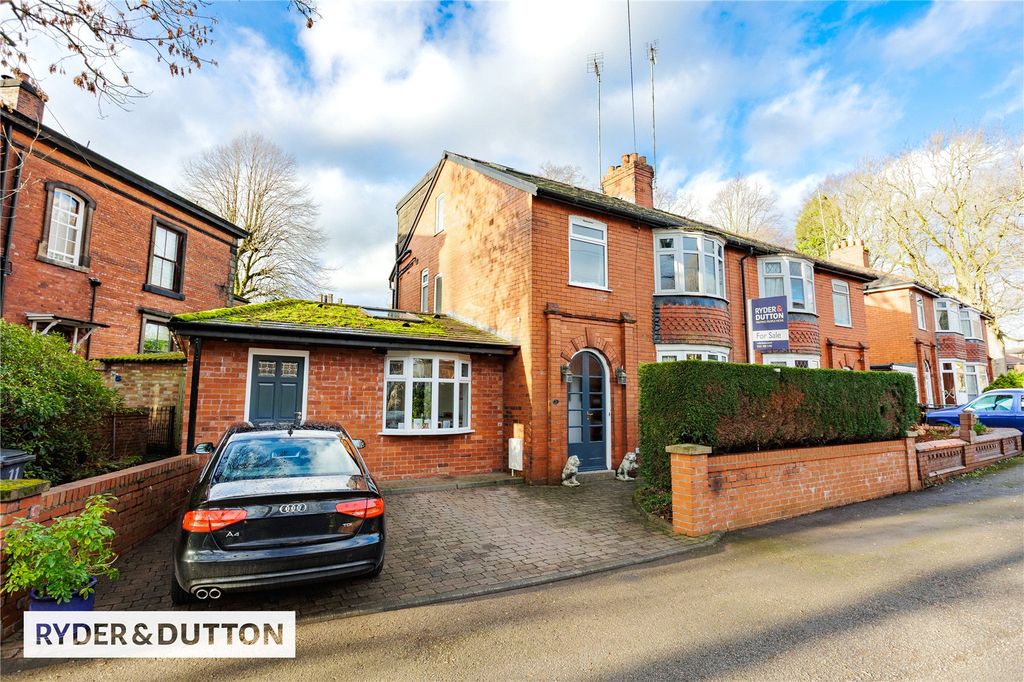 Property photo 2 of 25 External