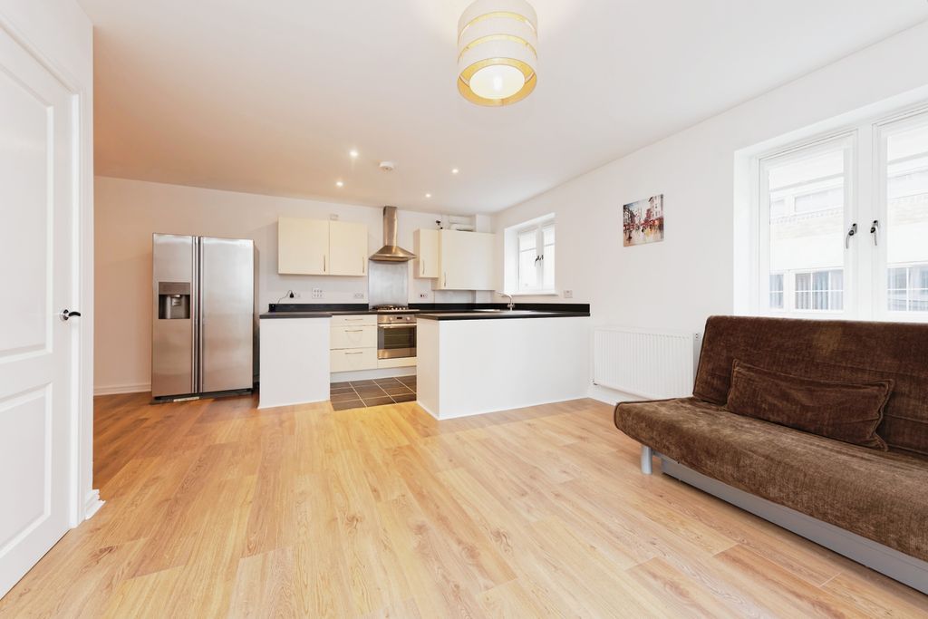 Property photo 2 of 17 Photography