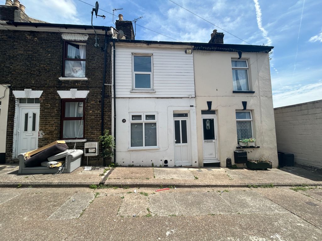 Property photo 1 of 11