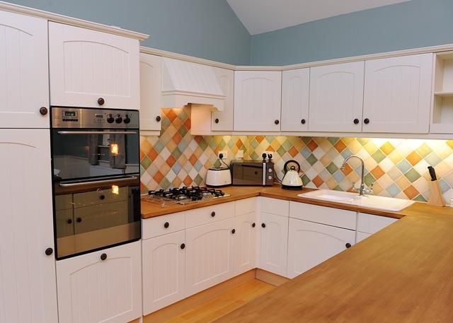 Property photo 3 of 16 The Byre Kitchen.Jpg