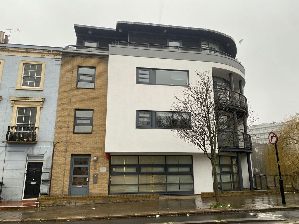 Property photo 1 of 7 Main Entrance At Royal College Street.Jpg