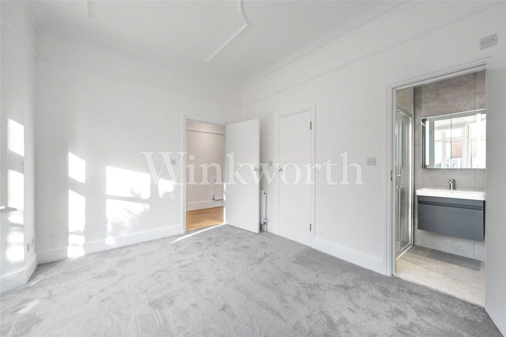 Property photo 2 of 9 Picture No. 20