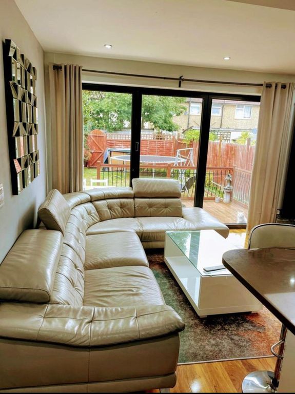 Property photo 2 of 30