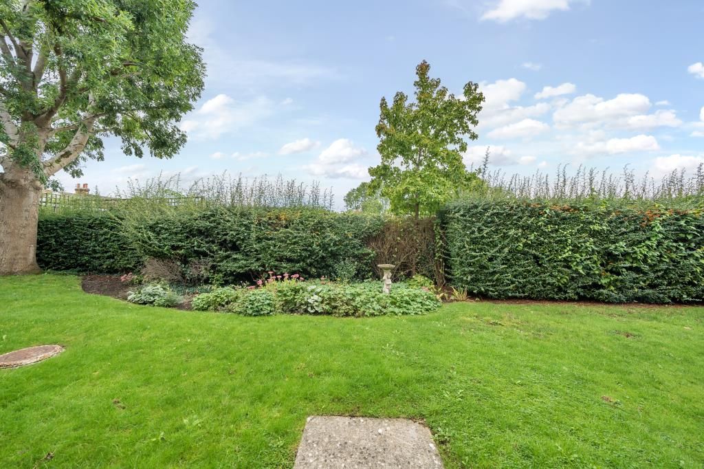 Property photo 3 of 10 Garden