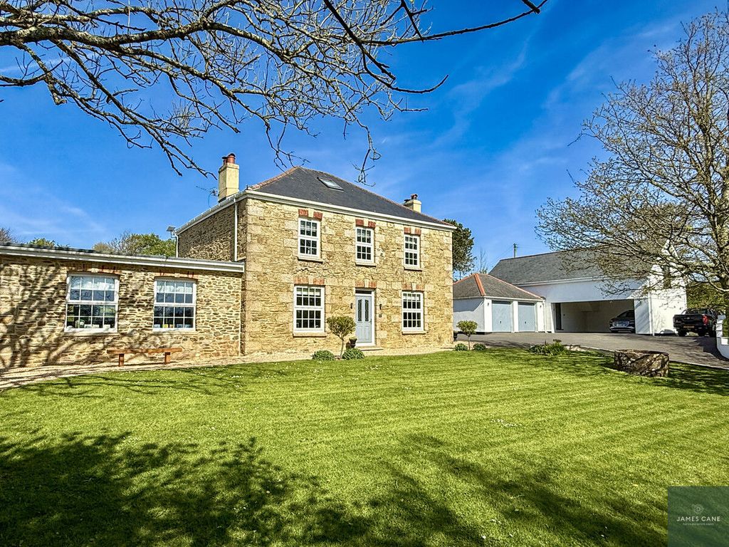 Property photo 1 of 35