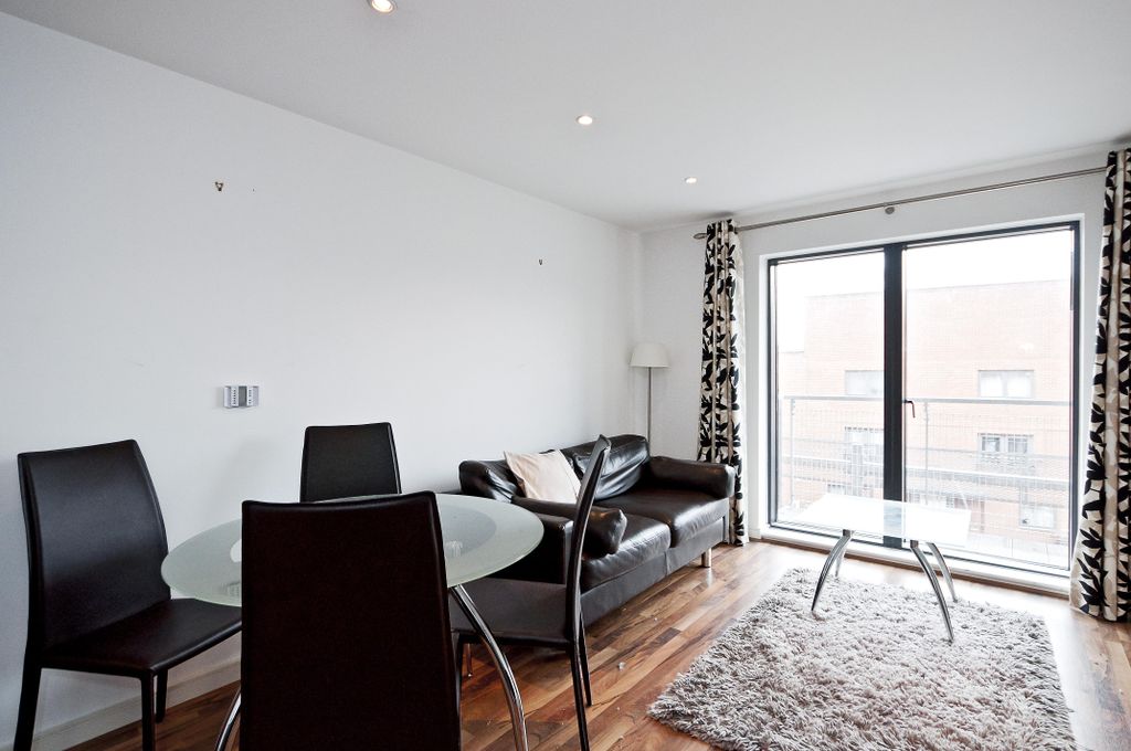 Property photo 1 of 5 Kings Quarter