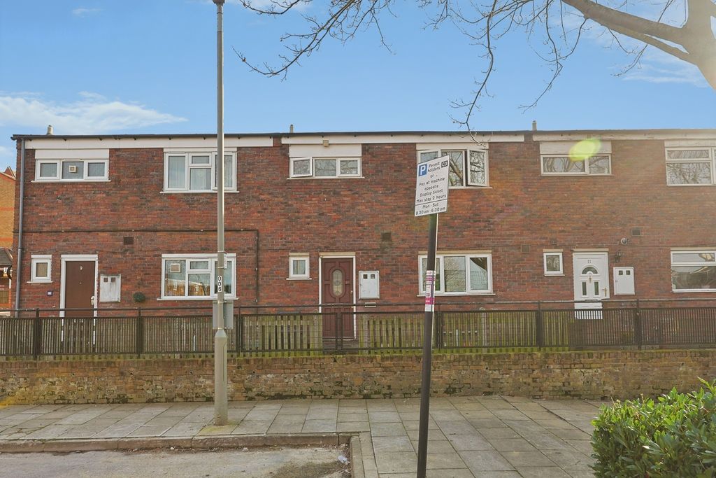 Property photo 1 of 18 Pbox-Img.Jpg