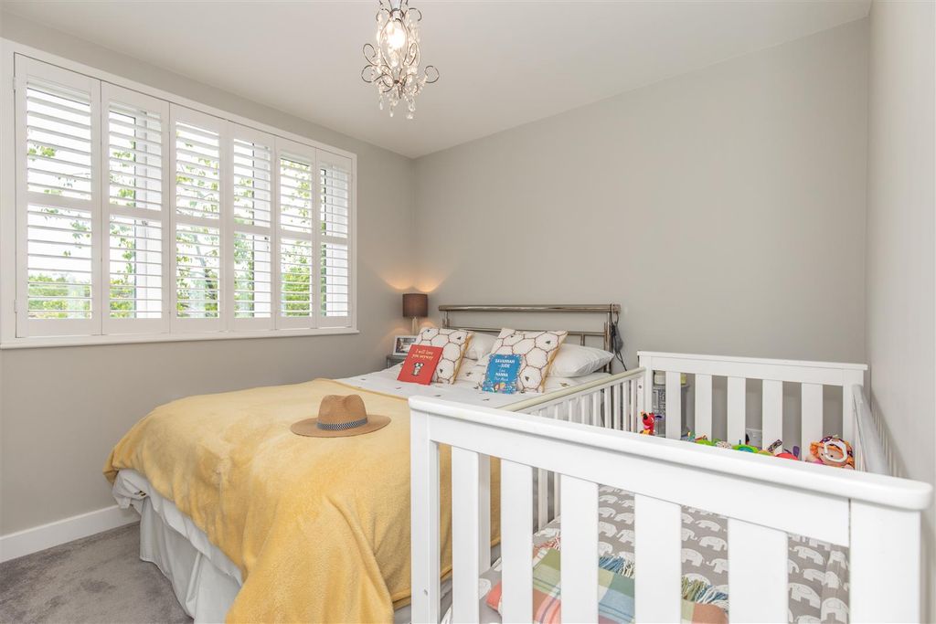 Additional image 15 of 5 bed detached house for saleParkside Close, Heathfield TN21