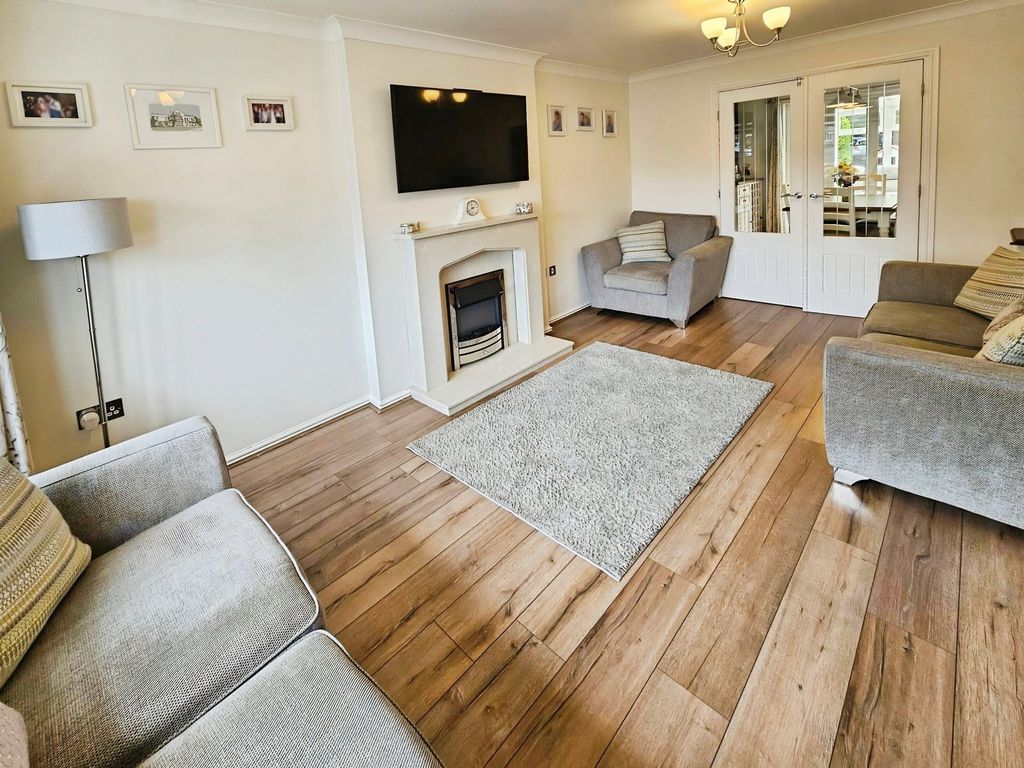 Property photo 3 of 16 Photo 13
