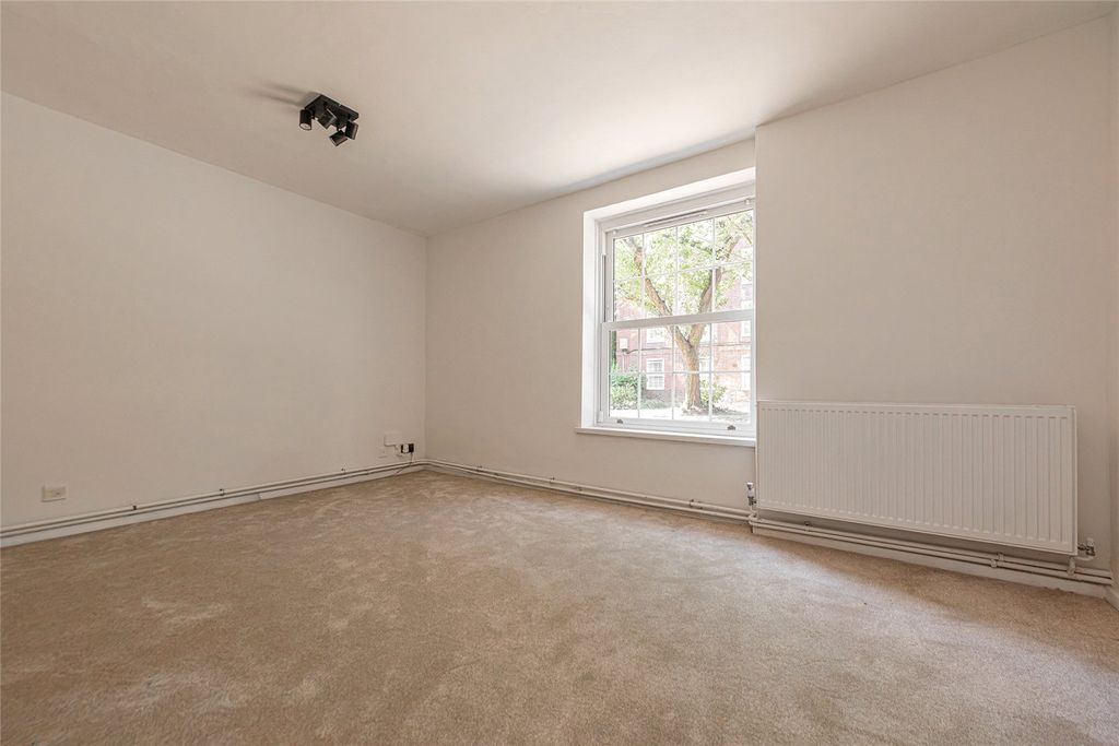 Property photo 3 of 12 Picture No. 03