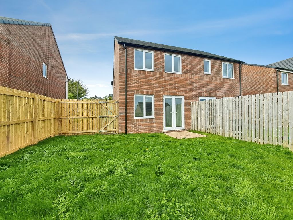 Property photo 2 of 10 Garden