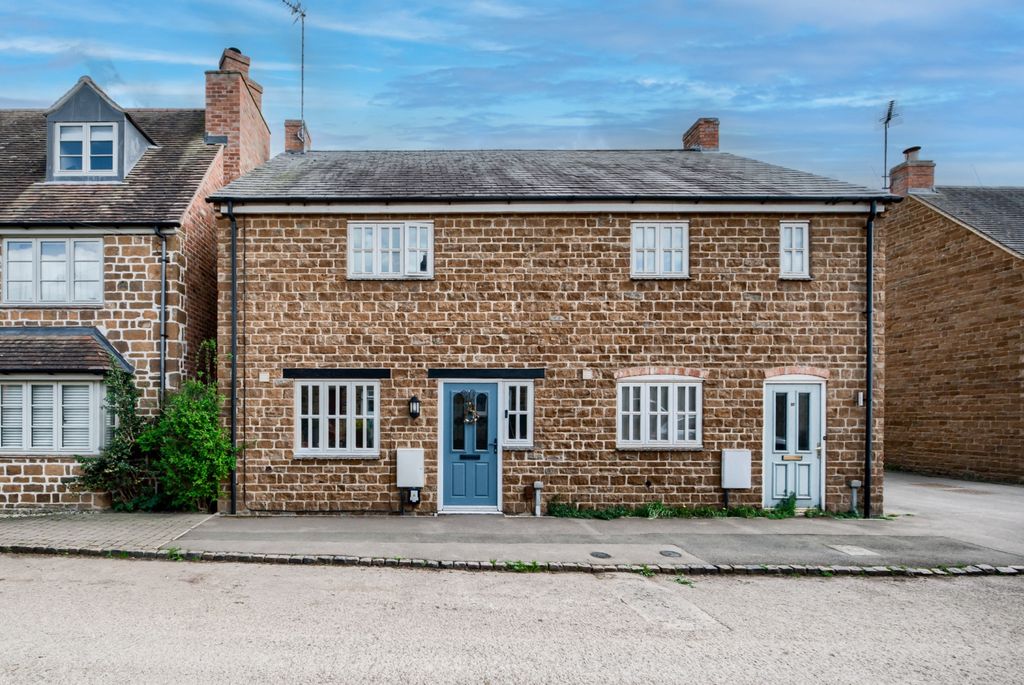 Property photo 1 of 15 Xh2A4944-Hdr(3)-Edit