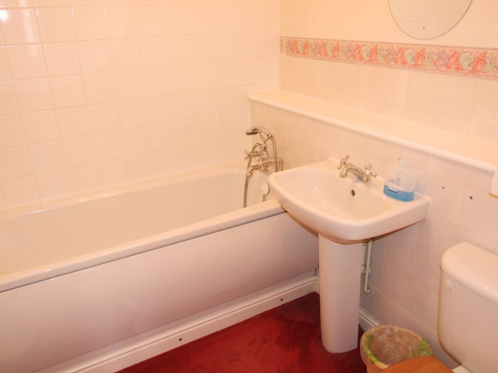 Property photo 3 of 19