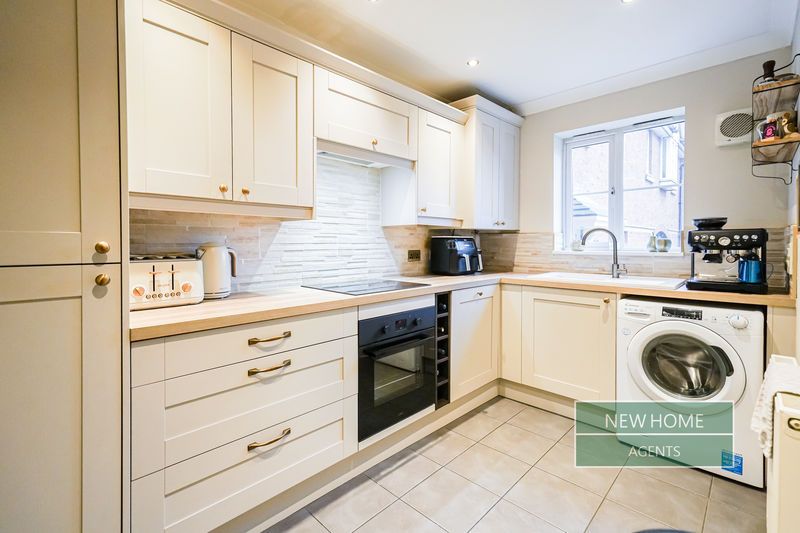 Property photo 2 of 24 Photo 11