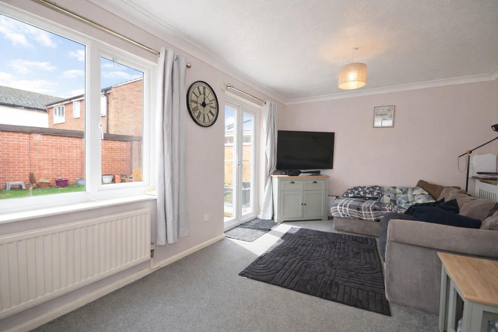 Property photo 3 of 9