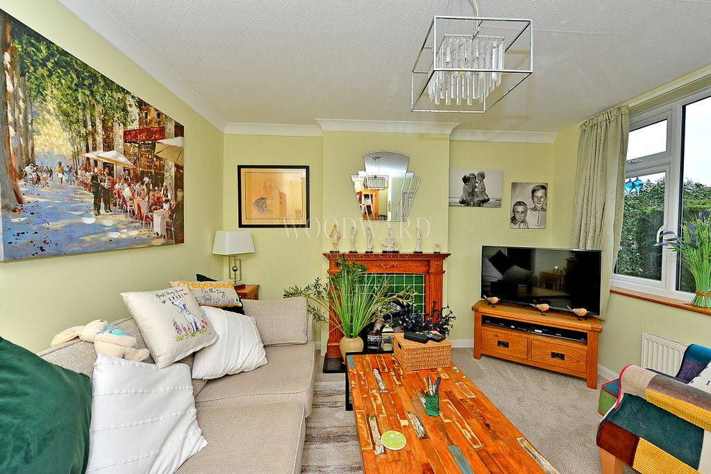 Property photo 2 of 16 Living Room