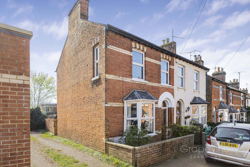 Property photo 1 of 18