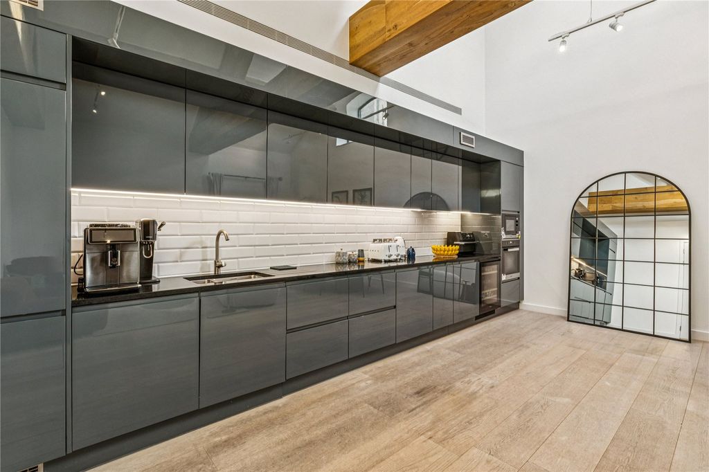 Property photo 3 of 11 Picture No. 07