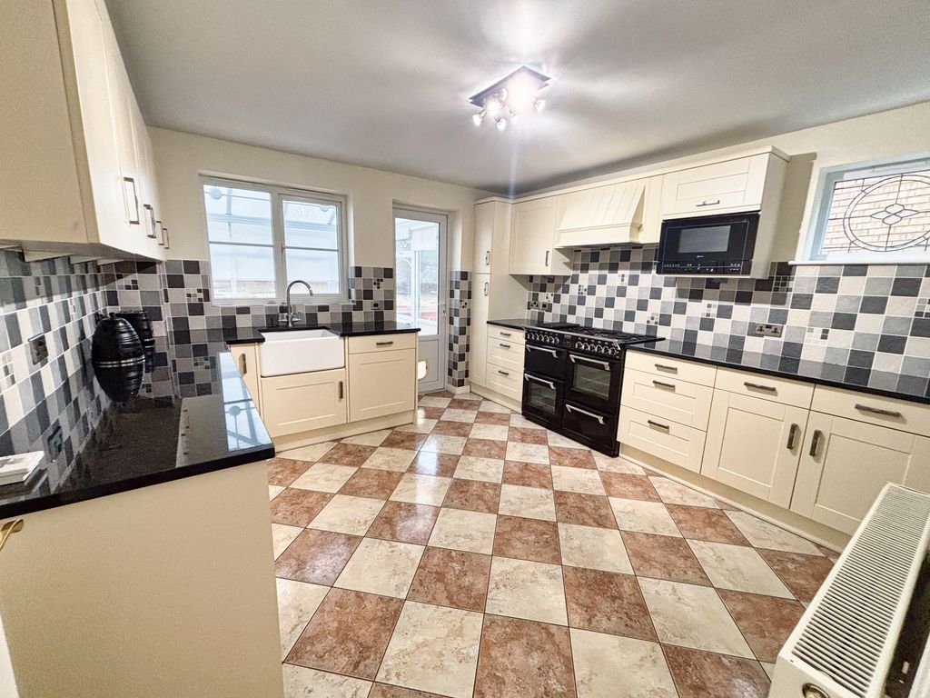 Property photo 3 of 22 Photo 5