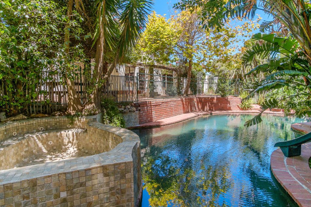 Property photo 2 of 51 Fh1689816