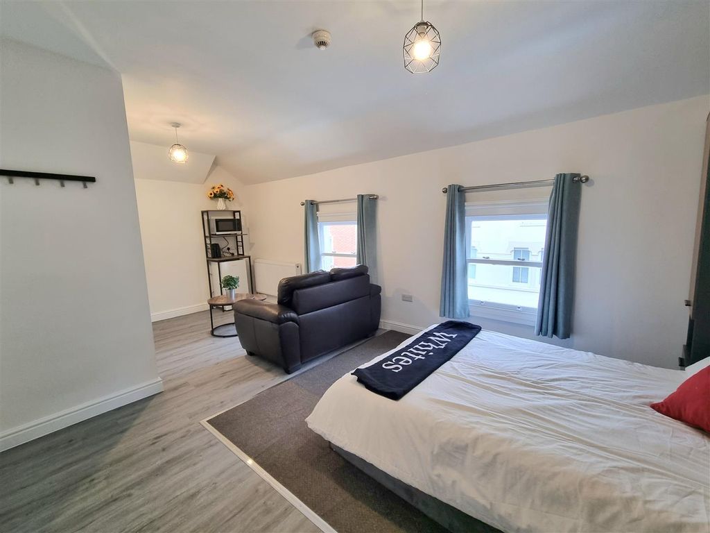 Property photo 3 of 10 20251030_140317.Jpg