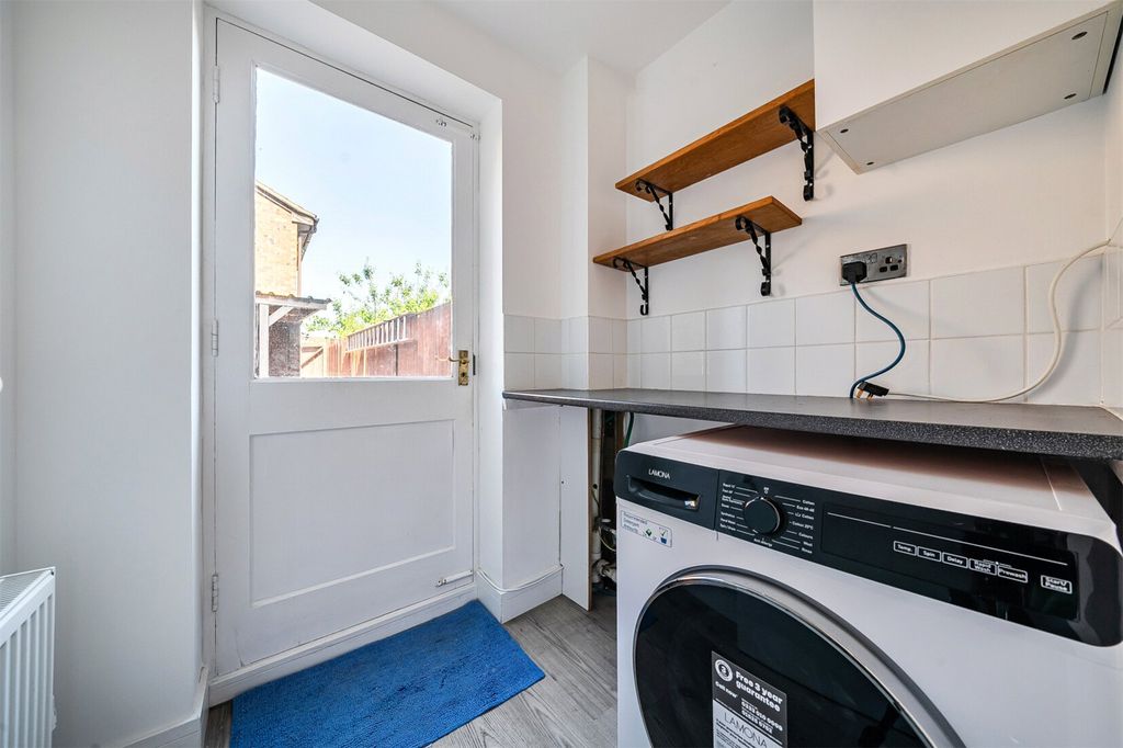 Property photo 2 of 19 Picture No. 22