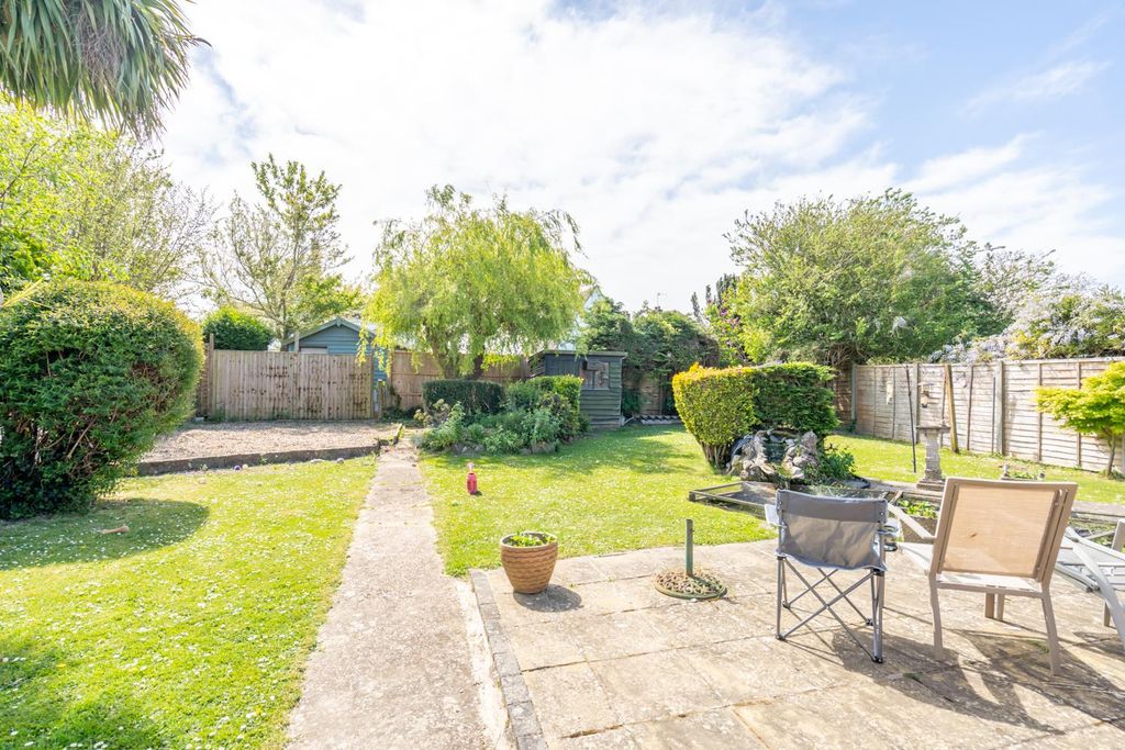 Property photo 2 of 14 Rear Garden (2).Jpg