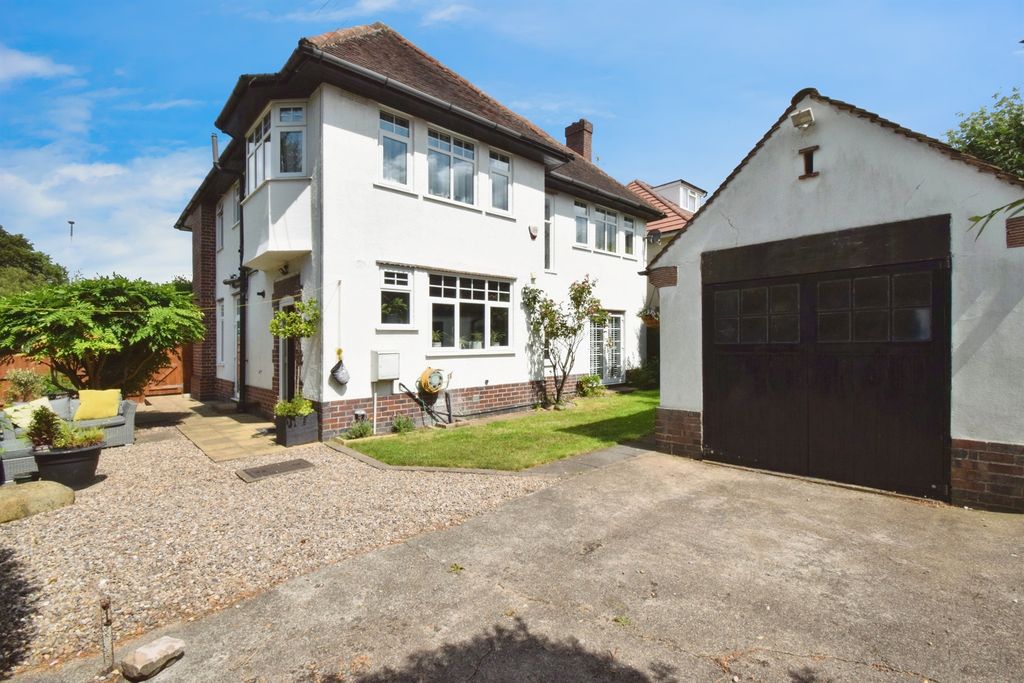 Property photo 1 of 17