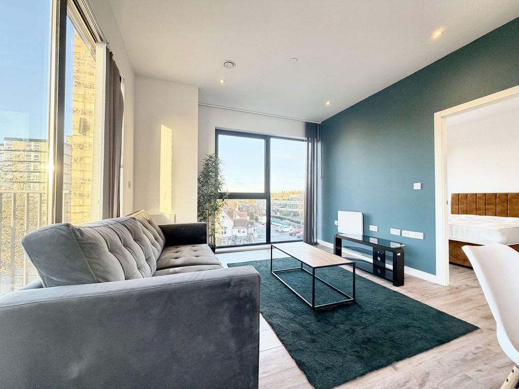 Property photo 1 of 8