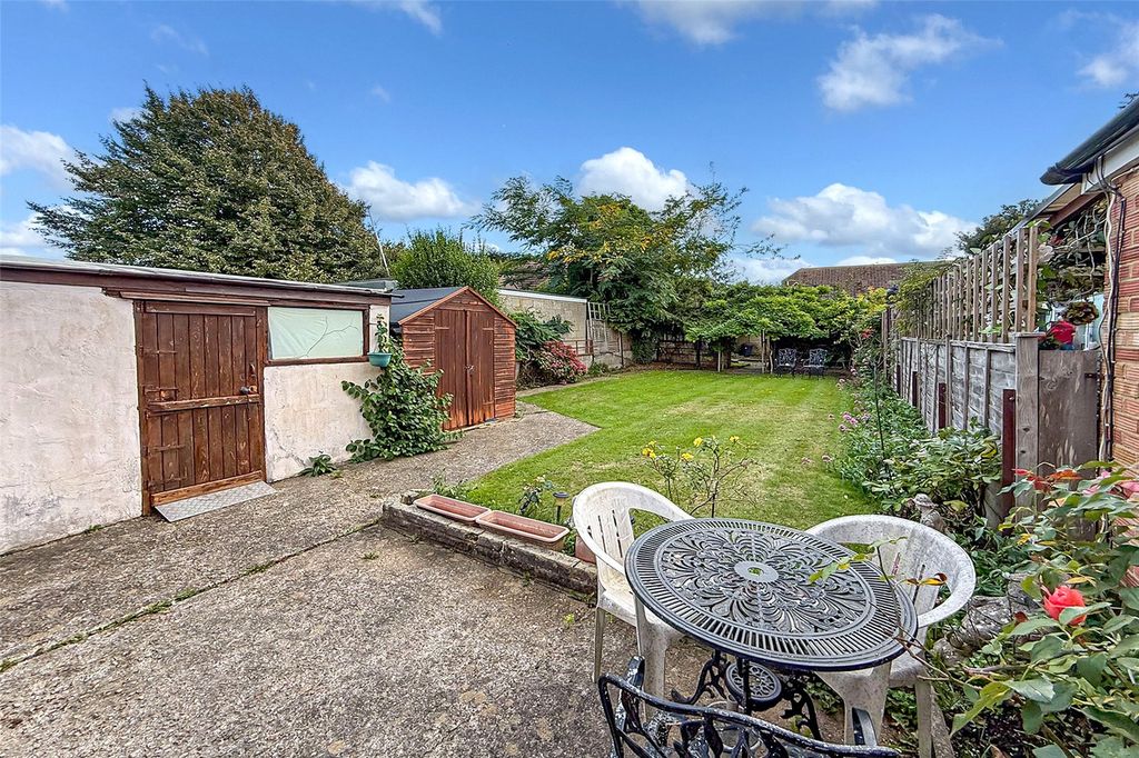 Property photo 2 of 21 Picture No. 20