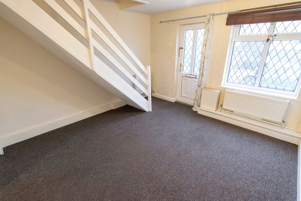 Property photo 2 of 8 Reception 1