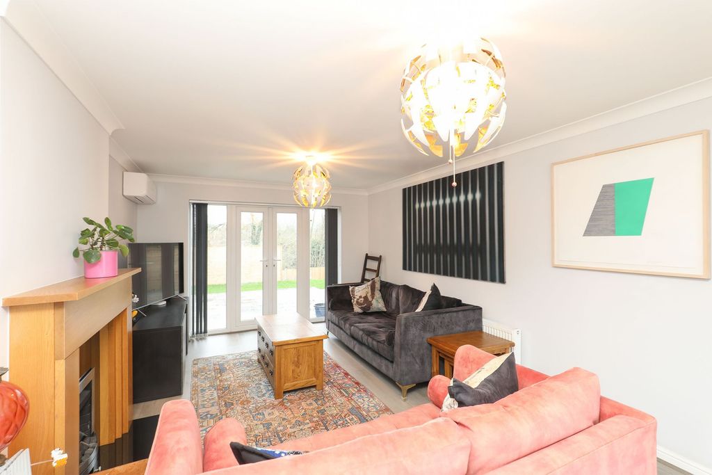 Property photo 3 of 30