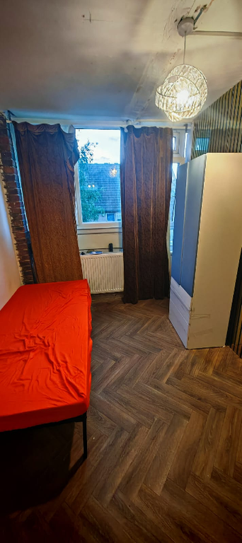 Property photo 1 of 2