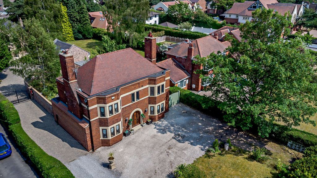 Property photo 1 of 23