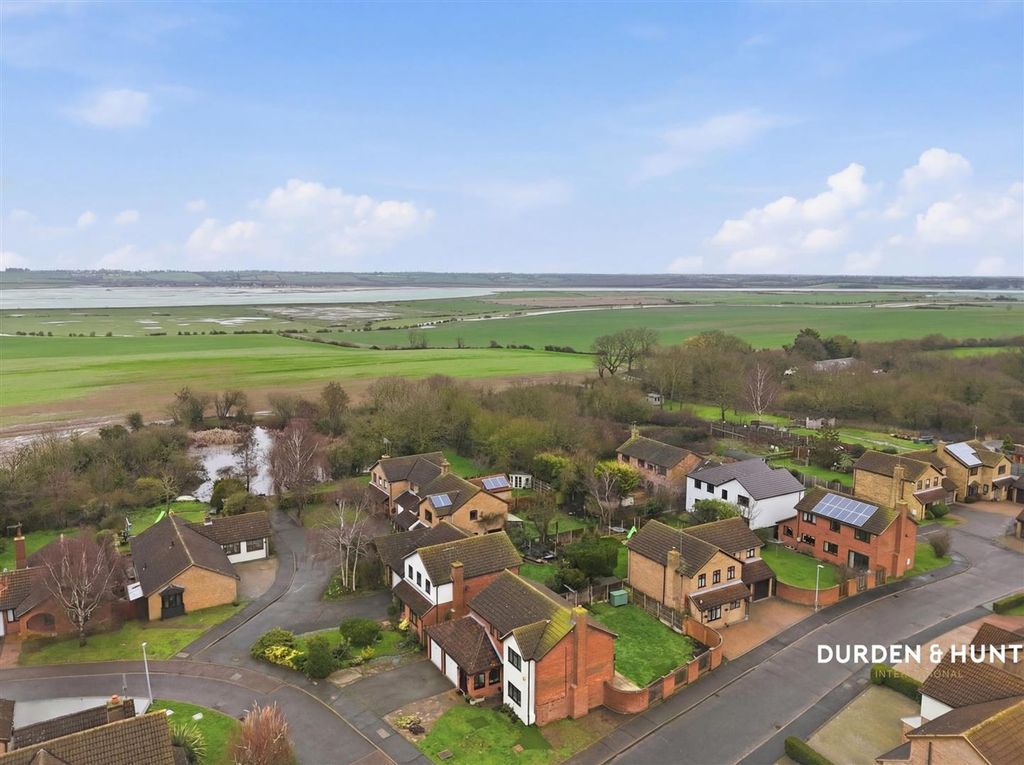 Property photo 2 of 23 Butts Paddock