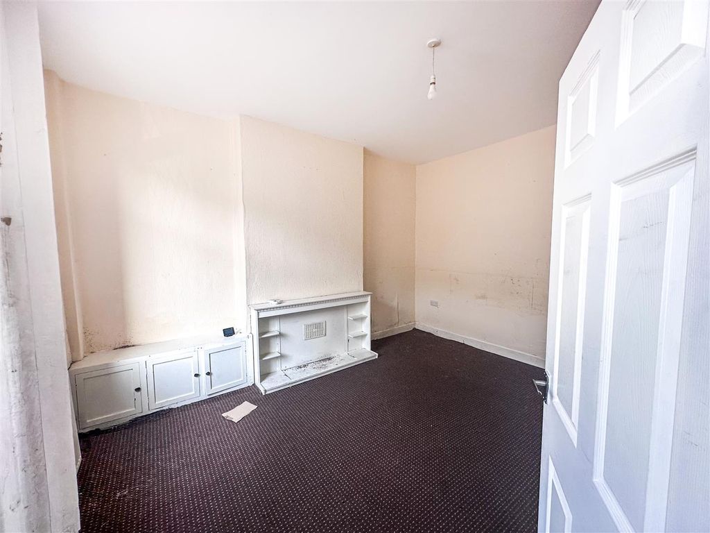 Property photo 3 of 14 Img_3725.Nivmz.Jpg