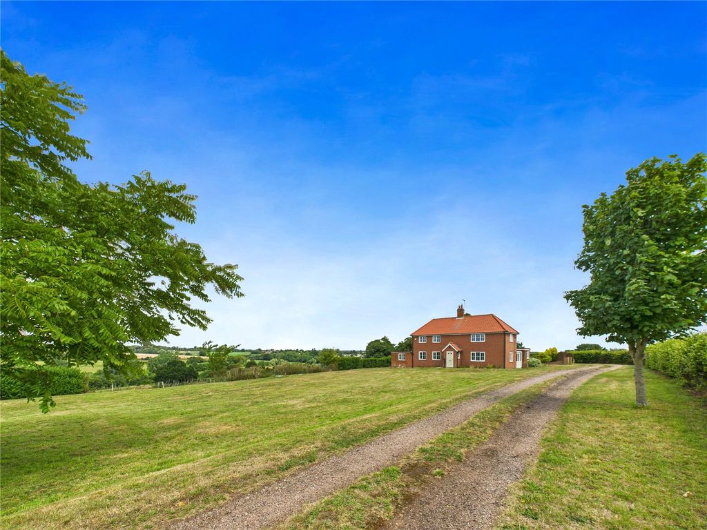 Property photo 2 of 35 Picture No. 31