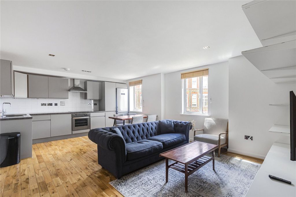 Property photo 1 of 10 Reception/Kitchen