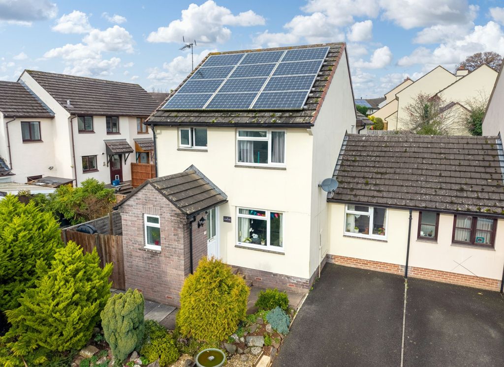 Property photo 1 of 24