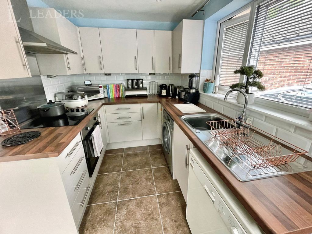 Property photo 3 of 6 Pbox-Img.Jpg